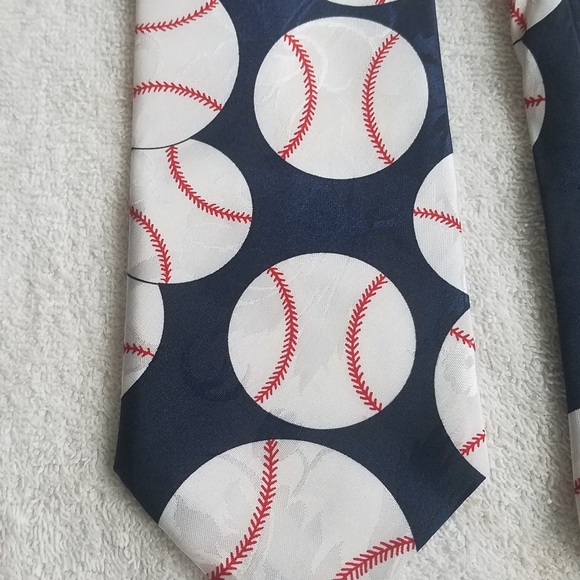 Dino Romaro Hand Made Baseball Themed Necktie / Suit Tie - Picture 5 of 11